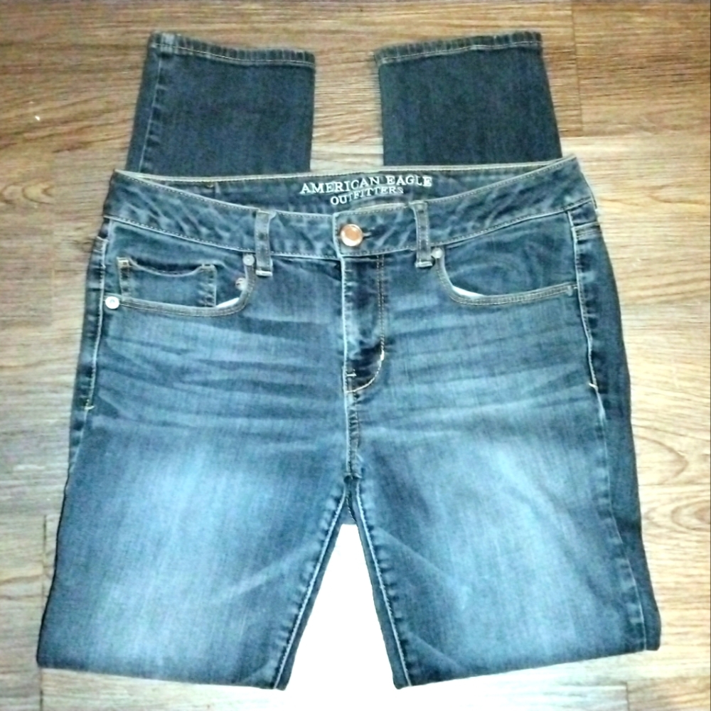 America Eagle Outfitters* Distressed Skinny Jeans